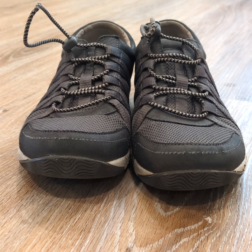 Dansko Women's Gray Casual Shoes size 38 Euro (8 US) - Picture 2 of 13